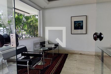 Apartamento à venda com 285m², 4 quartos e 2 vagas Apartamento à venda com 285m², 4 quartos e 2 vagasPortaria