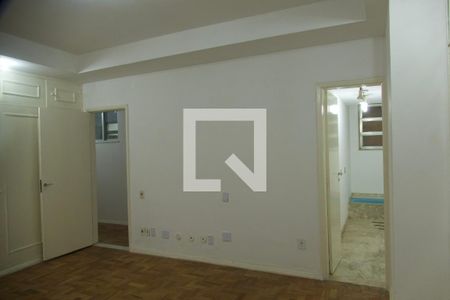 Apartamento à venda com 285m², 4 quartos e 2 vagas Apartamento à venda com 285m², 4 quartos e 2 vagasSuíte