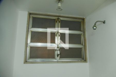 Apartamento à venda com 285m², 4 quartos e 2 vagas Apartamento à venda com 285m², 4 quartos e 2 vagasSuíte banheiro