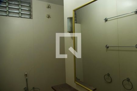 Apartamento à venda com 285m², 4 quartos e 2 vagas Apartamento à venda com 285m², 4 quartos e 2 vagasSuíte banheiro
