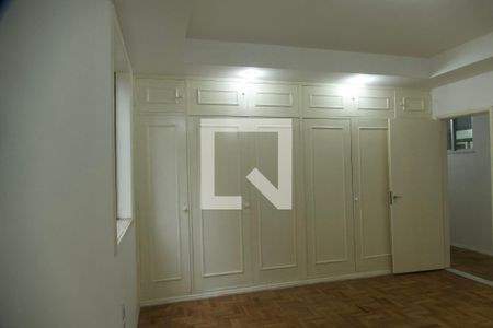 Apartamento à venda com 285m², 4 quartos e 2 vagas Apartamento à venda com 285m², 4 quartos e 2 vagasSuíte