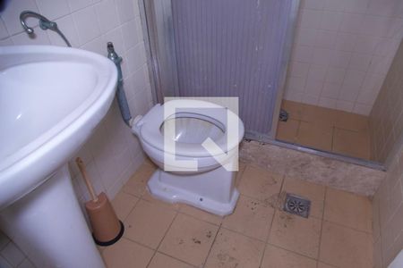 Apartamento à venda com 285m², 4 quartos e 2 vagas Apartamento à venda com 285m², 4 quartos e 2 vagasBanheiro serviço