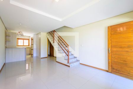 Sala de casa à venda com 2 quartos, 143m² em Guarujá, Porto Alegre