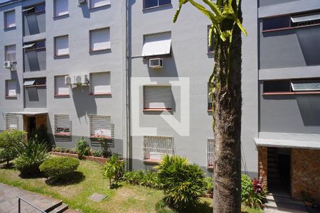 Sala - Vista de apartamento à venda com 2 quartos, 46m² em Jardim Itu Sabará, Porto Alegre
