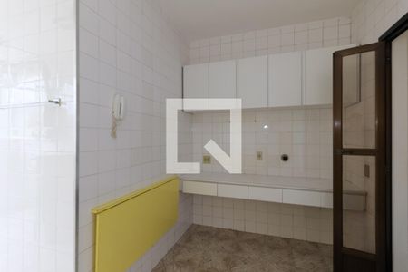 Apartamento à venda com 80m², 2 quartos e 1 vagaCozinha - Armários