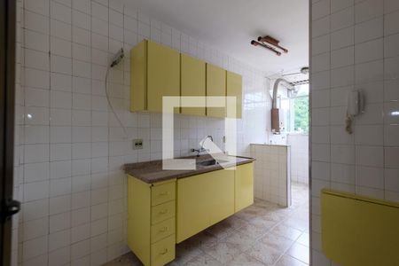 Apartamento à venda com 80m², 2 quartos e 1 vagaCozinha - Armários