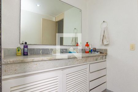 Apartamento à venda com 169m², 2 quartos e 1 vagaBanheiro da Suíte