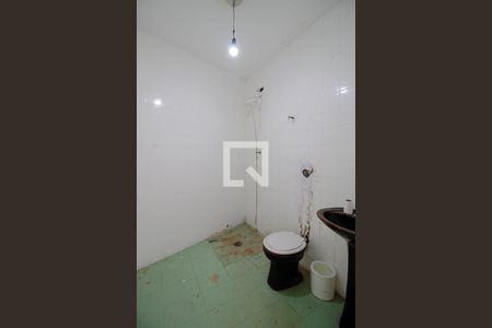 Casa à venda com 330m², 3 quartos e 3 vagasBanheiro de serviço