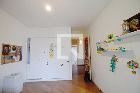 Casa à venda com 330m², 3 quartos e 3 vagasQuarto 3 