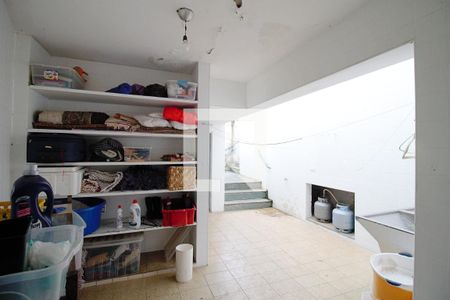 Casa à venda com 330m², 3 quartos e 3 vagasÁrea de Serviço