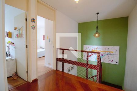 Casa à venda com 330m², 3 quartos e 3 vagasHall dos Quartos 