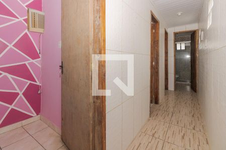 Corredor de casa à venda com 3 quartos, 140m² em Vila Ipiranga, Porto Alegre