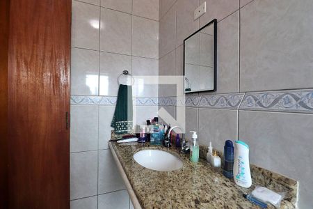 Casa à venda com 225m², 4 quartos e 4 vagasBanheiro da Suíte 3