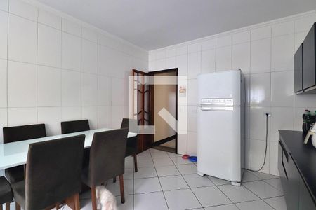Casa à venda com 225m², 4 quartos e 4 vagasCozinha