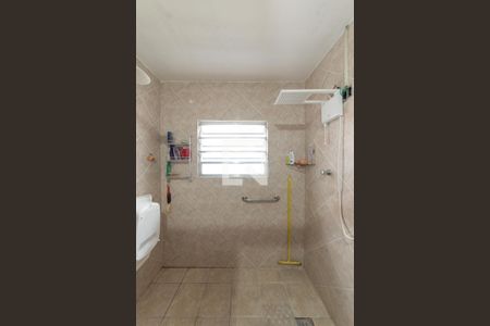 Casa à venda com 450m², 2 quartos e 7 vagasBanheiro