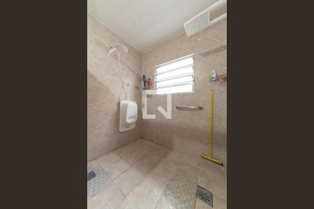 Casa à venda com 450m², 2 quartos e 7 vagasBanheiro