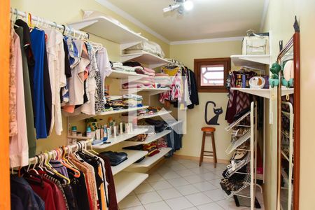 Casa de condomínio à venda com 350m², 4 quartos e 2 vagasCloset da Suíte 2