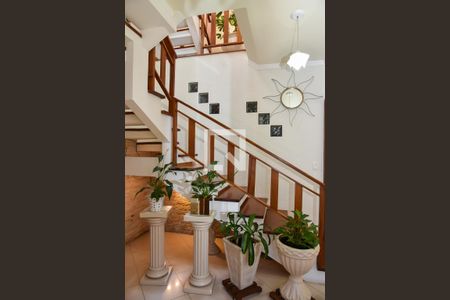 Hall de entrada de casa de condomínio à venda com 4 quartos, 350m² em Sarandi, Porto Alegre