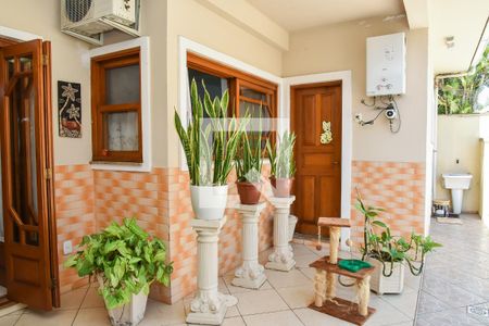 Casa de condomínio à venda com 350m², 4 quartos e 2 vagasVaranda