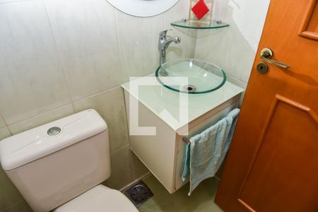 Casa de condomínio à venda com 350m², 4 quartos e 2 vagasLavabo