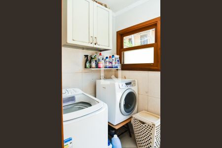 Casa de condomínio à venda com 350m², 4 quartos e 2 vagasÁrea de Serviço