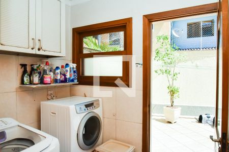 Casa de condomínio à venda com 350m², 4 quartos e 2 vagasÁrea de Serviço