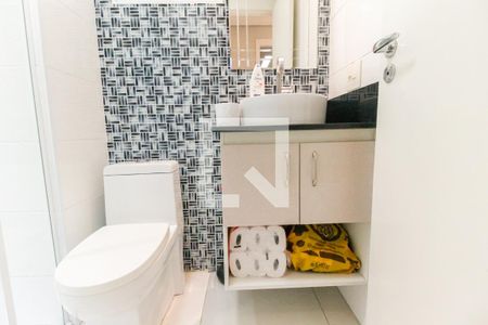 Banheiro Corredor de apartamento para alugar com 2 quartos, 56m² em Parque Reboucas, São Paulo