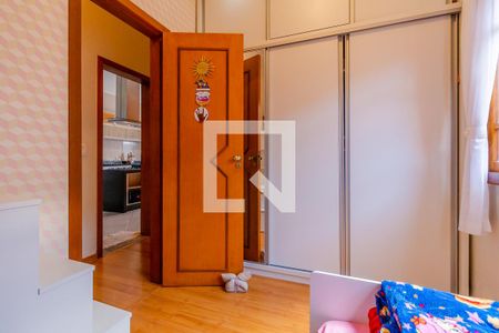 Casa à venda com 240m², 2 quartos e 4 vagasQuarto 2