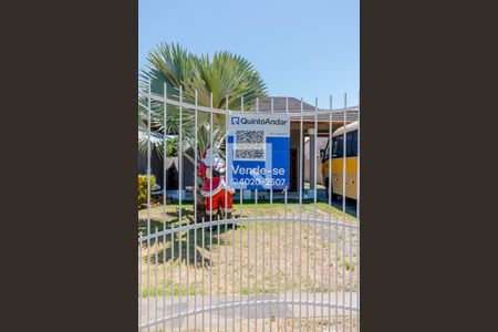 Casa à venda com 240m², 2 quartos e 4 vagasPlaquinha instalada