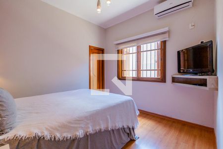 Quarto 1 de casa à venda com 2 quartos, 240m² em Hípica, Porto Alegre