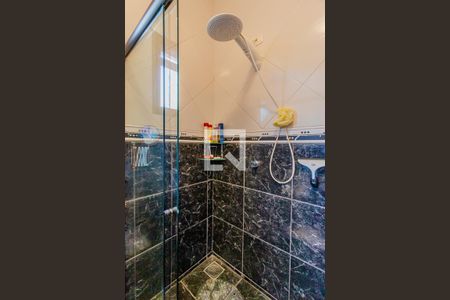 Casa à venda com 240m², 2 quartos e 4 vagasBanheiro