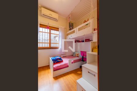 Casa à venda com 240m², 2 quartos e 4 vagasQuarto 2