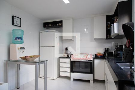 Casa de condomínio à venda com 350m², 3 quartos e 1 vagaCozinha