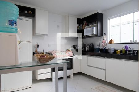 Casa de condomínio à venda com 350m², 3 quartos e 1 vagaCozinha