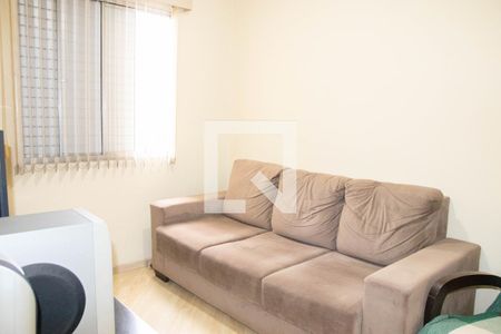 Quarto 2 de apartamento para alugar com 2 quartos, 60m² em Vila Irmãos Arnoni, São Paulo
