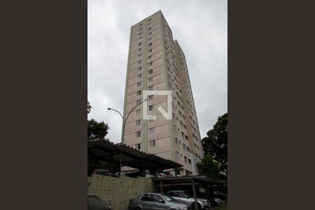 Apartamento para alugar com 60m², 2 quartos e 1 vaga Apartamento para alugar com 60m², 2 quartos e 1 vagaFachada