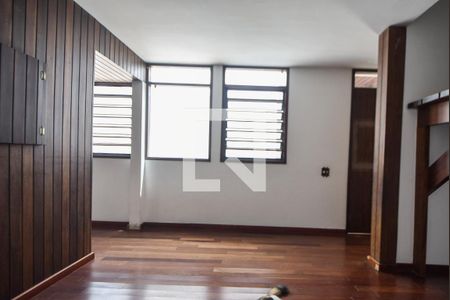 Sala 02 de casa para alugar com 3 quartos, 150m² em Jardim Aeroporto, São Paulo