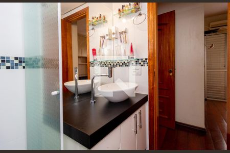 Apartamento à venda com 68m², 2 quartos e 1 vagaBanheiro - Suíte