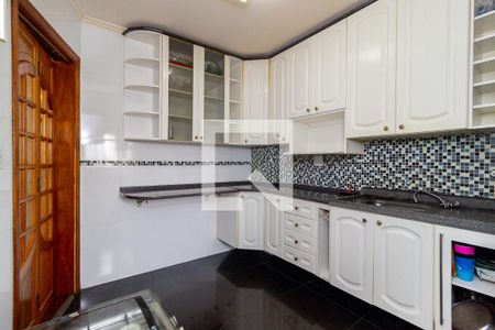 Apartamento à venda com 68m², 2 quartos e 1 vagaCozinha