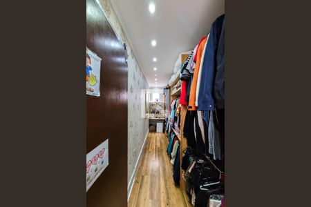Casa à venda com 210m², 3 quartos e 2 vagasCloset Quarto 3 - Suíte