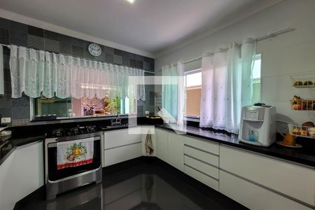 Casa à venda com 210m², 3 quartos e 2 vagasCozinha