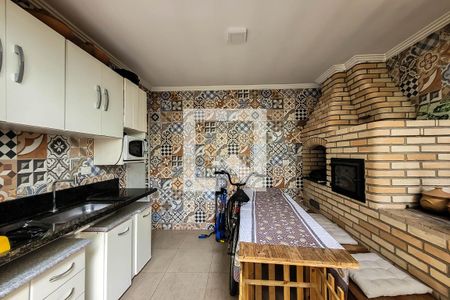 Casa à venda com 210m², 3 quartos e 2 vagasarea de lazer