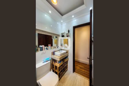 Casa à venda com 210m², 3 quartos e 2 vagasBanheiro Quarto 3 - Suíte