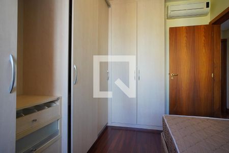 Apartamento à venda com 102m², 3 quartos e 2 vagasQuarto 3