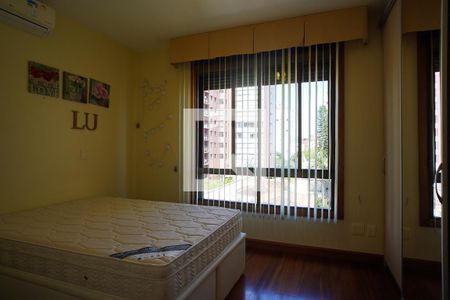 Apartamento à venda com 102m², 3 quartos e 2 vagasSuíte 