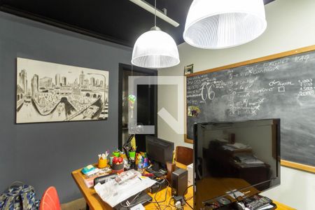 Casa à venda com 500m², 4 quartos e sem vagaEscritório