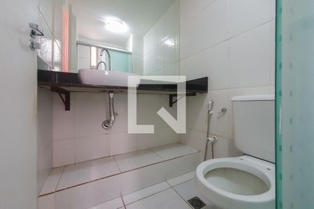 Apartamento para alugar com 70m², 3 quartos e 1 vaga Apartamento para alugar com 70m², 3 quartos e 1 vagaBanheiro da Suíte