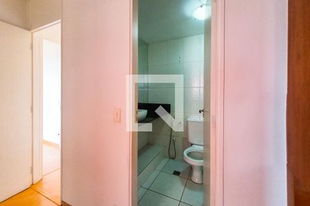 Apartamento para alugar com 70m², 3 quartos e 1 vaga Apartamento para alugar com 70m², 3 quartos e 1 vagaBanheiro da Suíte