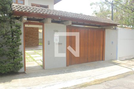 Casa para alugar com 350m², 4 quartos e 4 vagasFachada