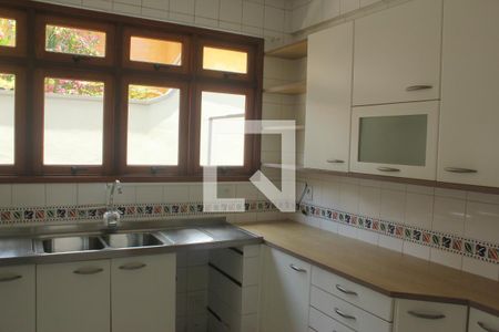 Casa para alugar com 350m², 4 quartos e 4 vagasCozinha